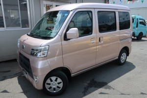 サンバーバン　ＶＣターボ　スマートアシスト　後期型　希少５速ミッション車　リアベッドキット付き車中泊仕様　純正メモリーナビ＆フルセグＴＶ＆Ｂカメラ