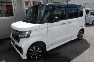 Ｎ－ＢＯＸカスタム　Ｌ　コーディネートスタイル　後期型　ホンダセンシング搭載　ギャザーズ８インチプレミアムインターナビ＆フルセグＴＶ＆Ｂカメラ　両側パワースライドドア