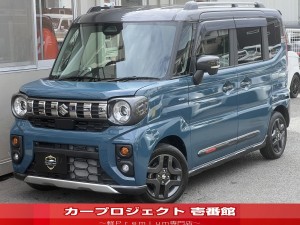 スペーシアギア　ハイブリッドＸＺターボ　現行型　純正全方位モニター付９型メモリーナビ　フルセグＴＶ　ＢＴ接続　カープレイ　後席オットマン　両側自動ドア　シート＆ハンドルヒーター　サイドバイザ　アダプティブクルコン　スズキセーフティサポート