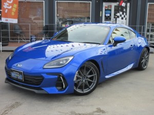 ＢＲＺ　Ｓ　６速ＭＴ　純正９型ナビ　フルセグＴＶ　Ｂカメラ　ＥＴＣ２．０　黒半革シート　シートヒーター　ＬＥＤデイライナー　社外車高調　純正１８アルミ　スマートキー　人気のＷＲブルー　ワンオーナー　走行４５００ｋｍ