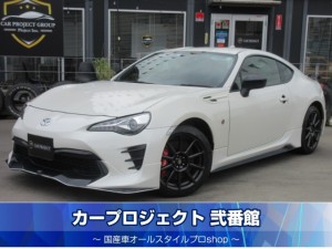 ８６　ＧＴリミテッドブラックパッケージ　後期型　６速ＭＴ　ＴＲＤフルエアロ＆マフラー　ブレンボキャリパー　トランクスポイラー　純正ナビ　ＴＶ　バックカメラ　赤黒ハーフレザー　シートヒーター　ＥＴＣ　前後ドラレコ　Ｂｌｕｅｔｏｏｔｈ　走行３３８００Ｋｍ