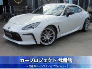 ＧＲ８６　ＲＺ　６速ＭＴ　ガナドールチタニウムマフラー　ＳＡＲＤショック　ＴＷＳ鍛造１８インチアルミ　ハーフレザーシート　シートヒーター　純正ナビ　フルセグＴＶ　Ｂカメラ　ＥＴＣ　ドラレコ　オーバーフェンダー　走行１９４００ｋｍ