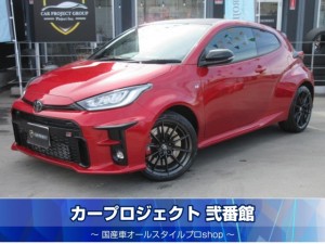 ＧＲヤリス　ＲＺハイパフォーマンス　４ＷＤ　６速ＭＴ　ワンオーナー　ＯＰカーボンルーフ　ＪＢＬサウンド　トヨタセーフティセンス　純正ディスプレイオーディオナビ　ミラーキャスト　ハーフレザーシート　シートヒーター　前後ソナー　ＰＣＳ　ＢＳＭ　ステアリングヒーター　純正１８アルミ　専用レッドキャリパー　左右４本出しマフラー　走行２６８００ｋｍ