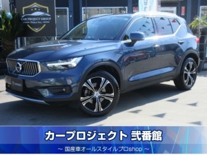 ボルボ　ＸＣ４０　Ｔ４　ＡＷＤ　インスクリプション　４ＷＤ　ハーマンカードン　黒本革シート　純正ナビ　フルセグＴＶ　全周囲カメラ　ＥＴＣ　ドラレコ　ワイヤレス充電　シートヒーター　ステアリングヒーター　ＢＬＩＳ　衝突回避アシスト　走行３１８００ｋｍ