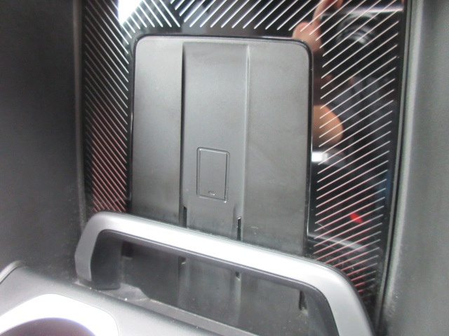 image25