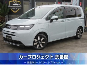 フリードＨＶ　ｅ:ＨＥＶエアーＥＸ　６人乗　ホンダセンシング　ハーフレザーシート　純正ギャザーズ９型ナビ　フルセグ　バックカメラ　ＥＴＣ　前後ドラレコ　シートヒーター　両側自動ドア　ＬＥＤライト　純正アルミ　走行４０４０ｋｍ
